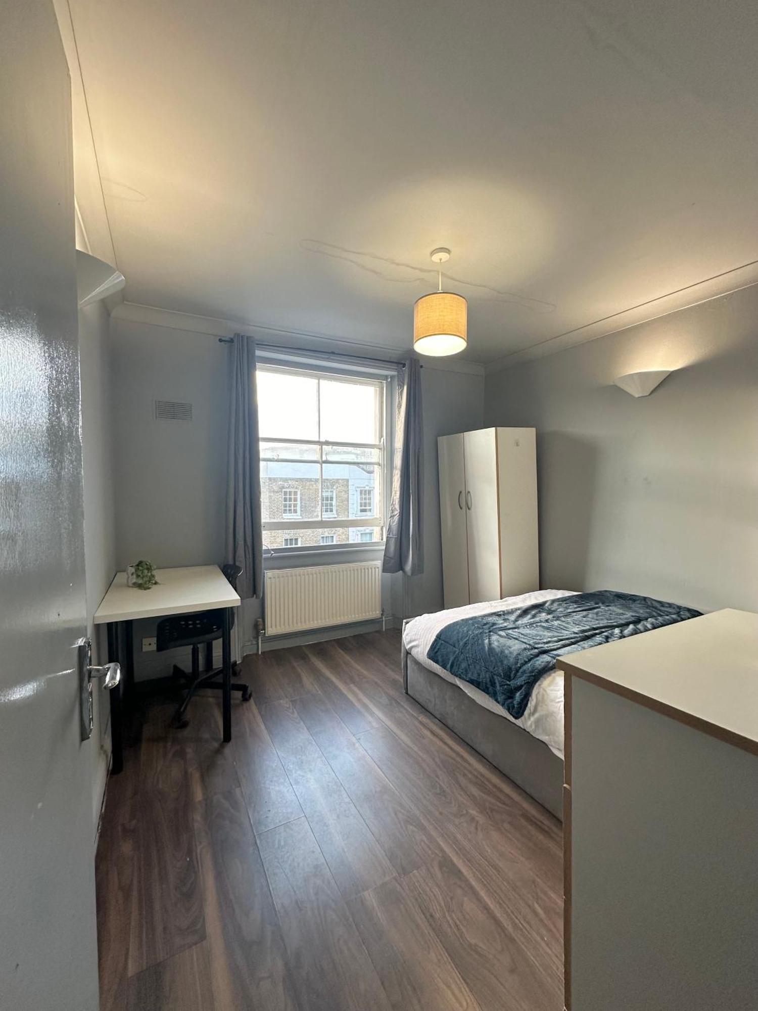 Luxury Room In A 4 Bedroom Flat! 4 Minutes Walk To Kingscross, St Pancras ลอนดอน ภายนอก รูปภาพ