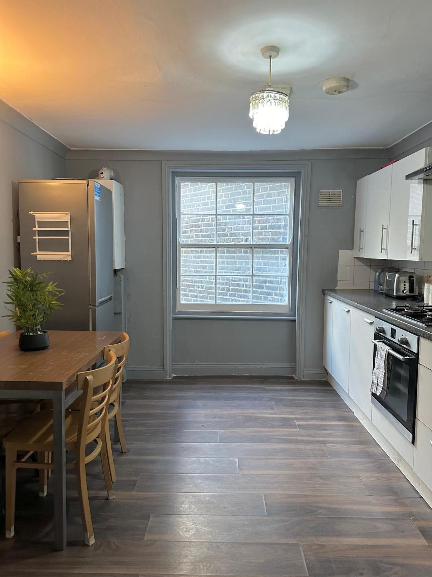 Luxury Room In A 4 Bedroom Flat! 4 Minutes Walk To Kingscross, St Pancras ลอนดอน ภายนอก รูปภาพ