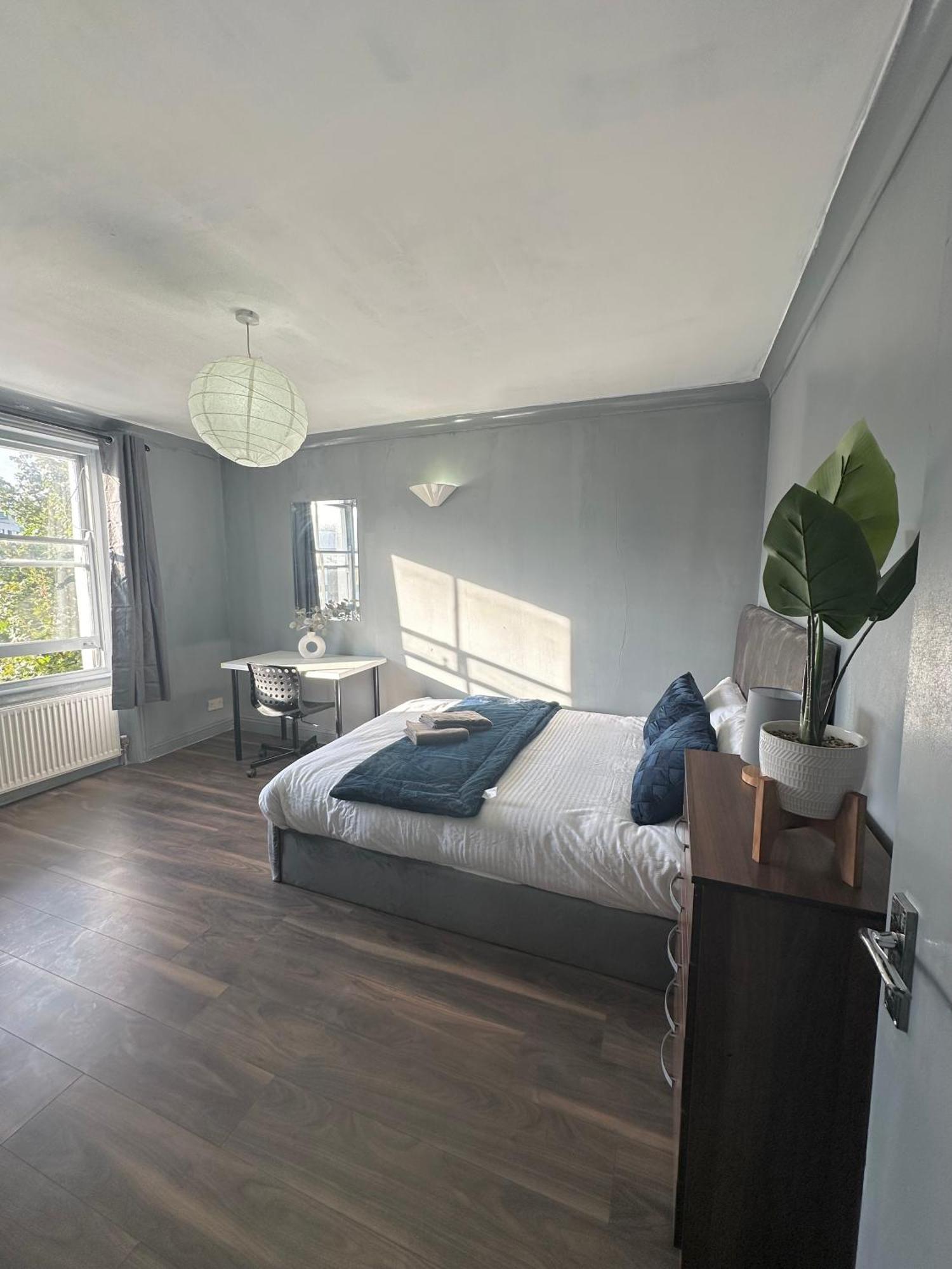 Luxury Room In A 4 Bedroom Flat! 4 Minutes Walk To Kingscross, St Pancras ลอนดอน ภายนอก รูปภาพ