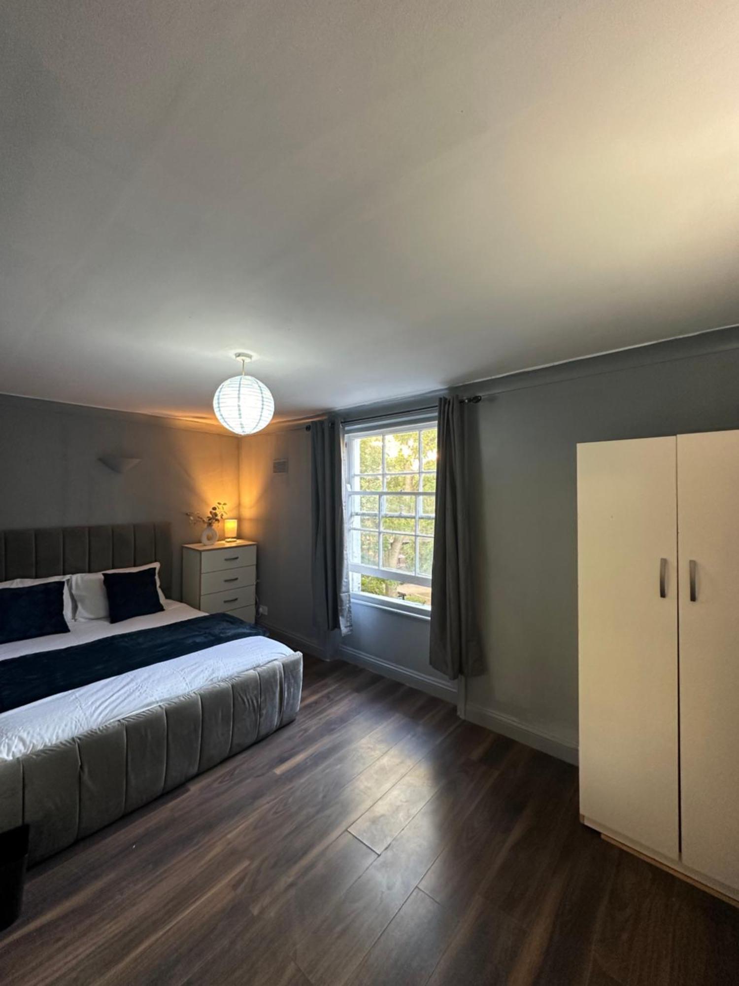 Luxury Room In A 4 Bedroom Flat! 4 Minutes Walk To Kingscross, St Pancras ลอนดอน ภายนอก รูปภาพ