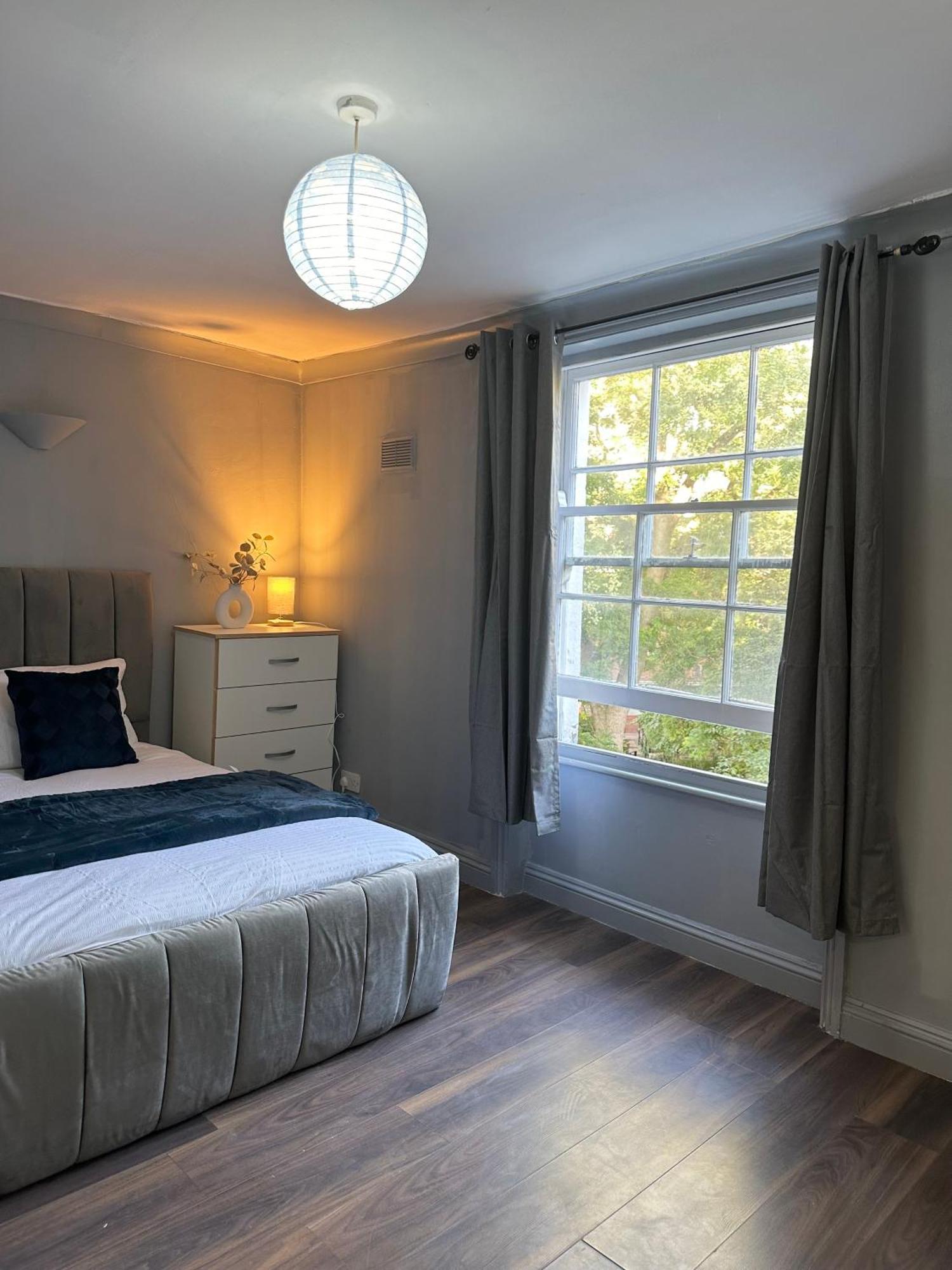 Luxury Room In A 4 Bedroom Flat! 4 Minutes Walk To Kingscross, St Pancras ลอนดอน ภายนอก รูปภาพ