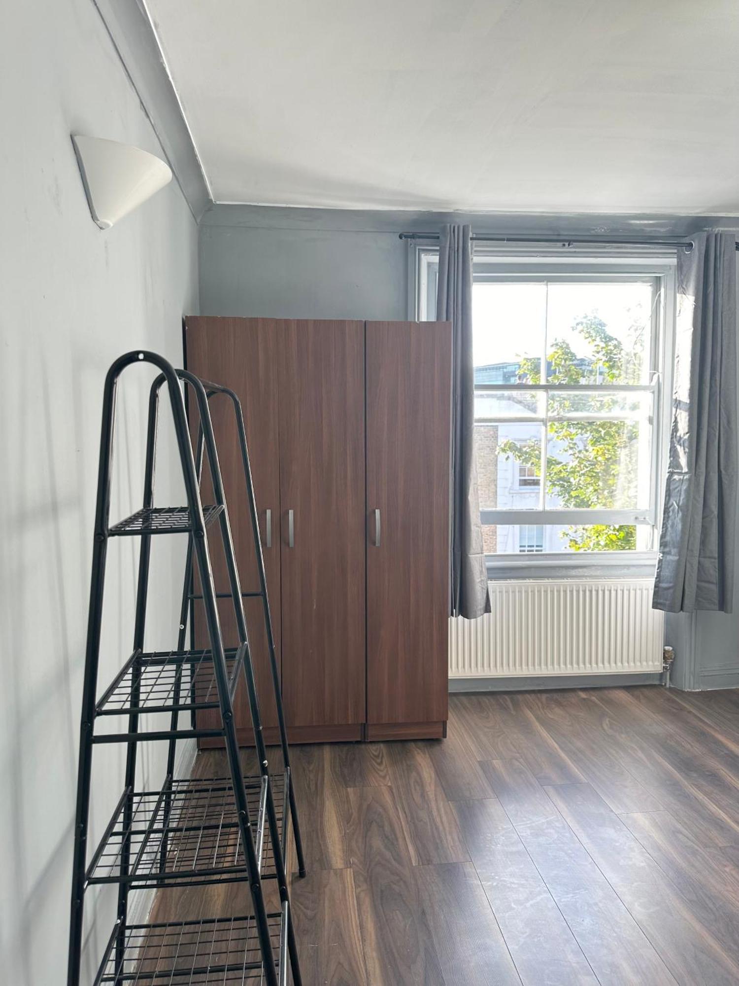 Luxury Room In A 4 Bedroom Flat! 4 Minutes Walk To Kingscross, St Pancras ลอนดอน ภายนอก รูปภาพ